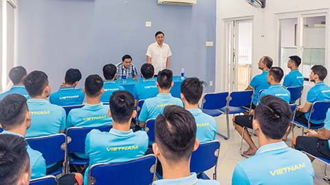 Lãnh đạo VFF gặp mặt động viên Đội tuyển futsal Việt Nam 
